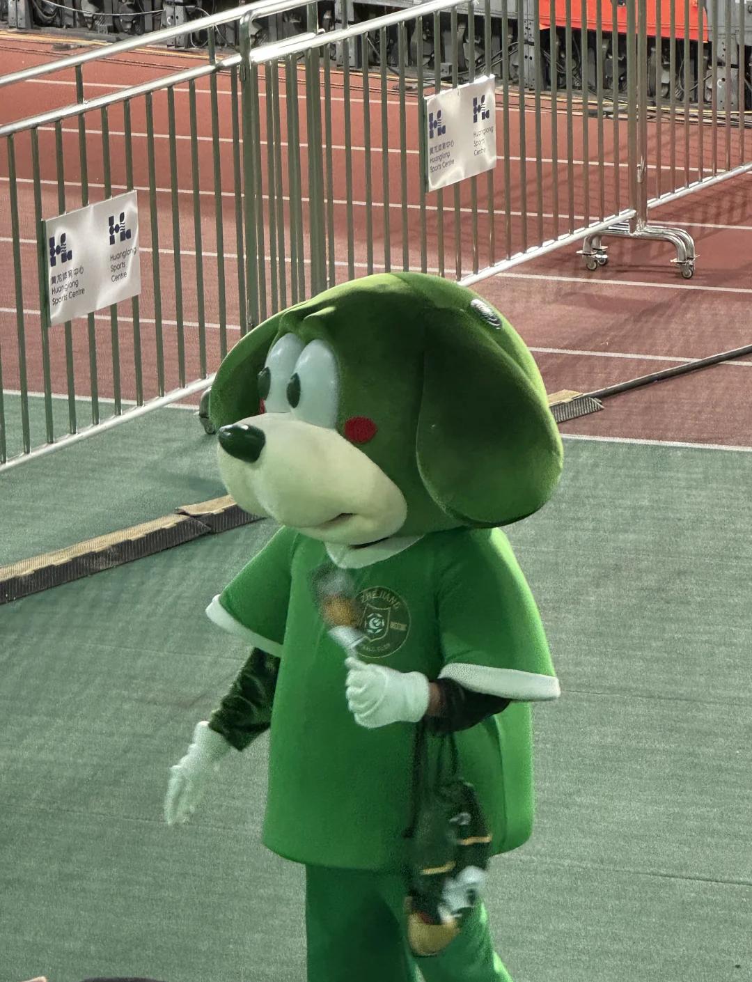 AYX- 塔图姆重返赛场，锐不可当首场状态出色，澳大利亚队观众沸腾！比赛高潮迭起